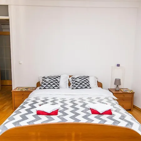 Modern 2bdr In The Center- Free Parking Sarajevo